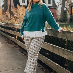 THE HOLTZ HIGH WAIST PLAID PANTS CURVES